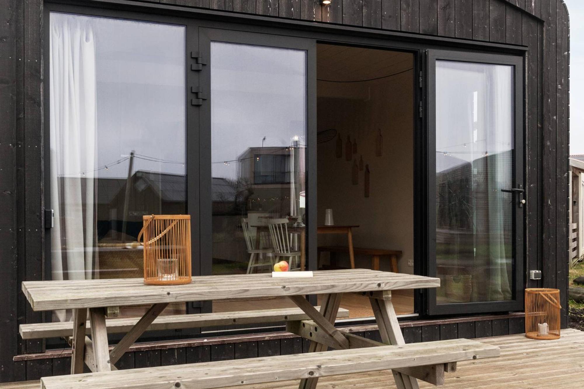 Basecamp Tiny House Eco Resort IJmuiden Exterior foto