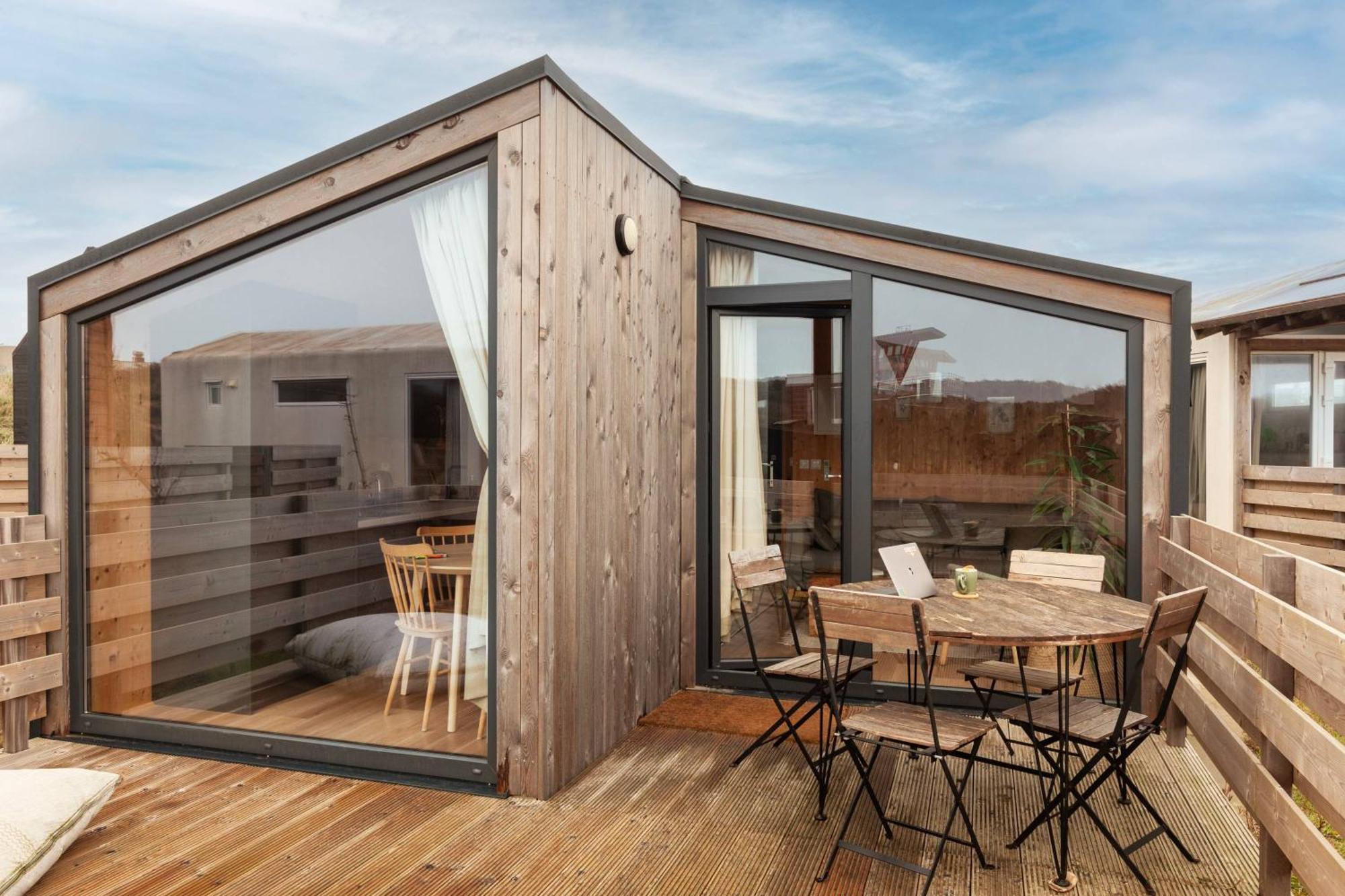 Basecamp Tiny House Eco Resort IJmuiden Exterior foto